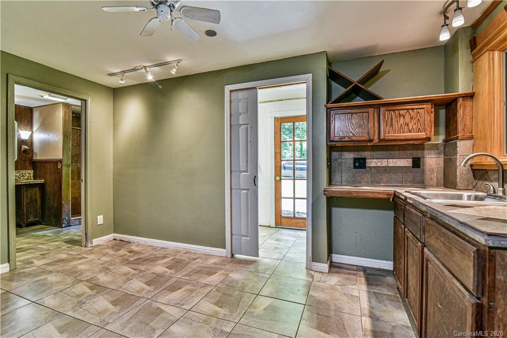 755 Flynn Branch Road Marshall NC 28753