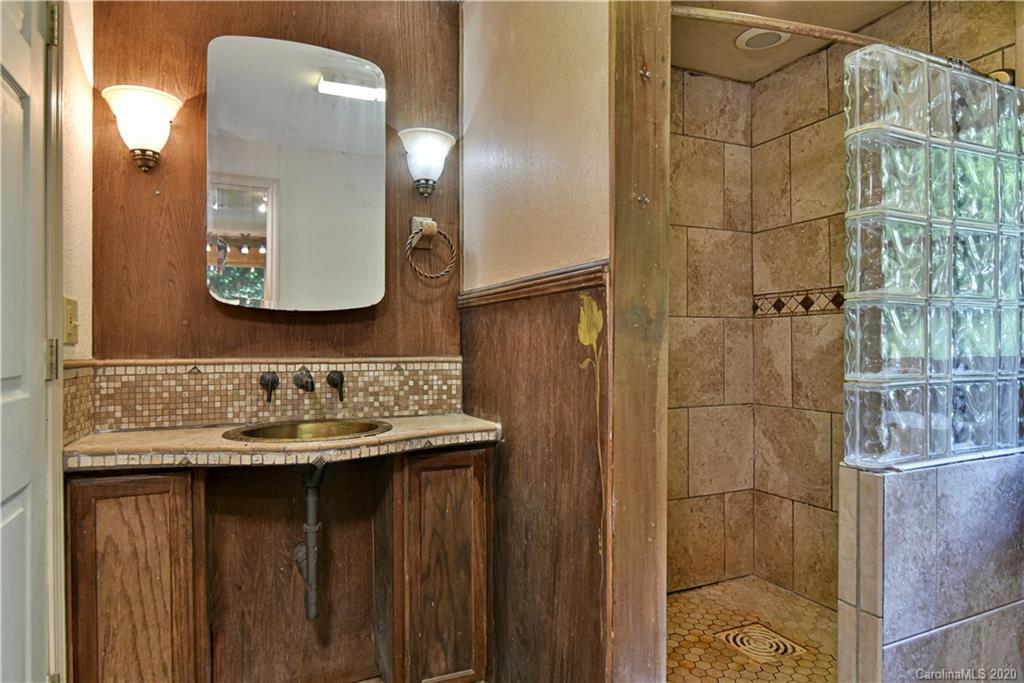 755 Flynn Branch Road Marshall NC 28753