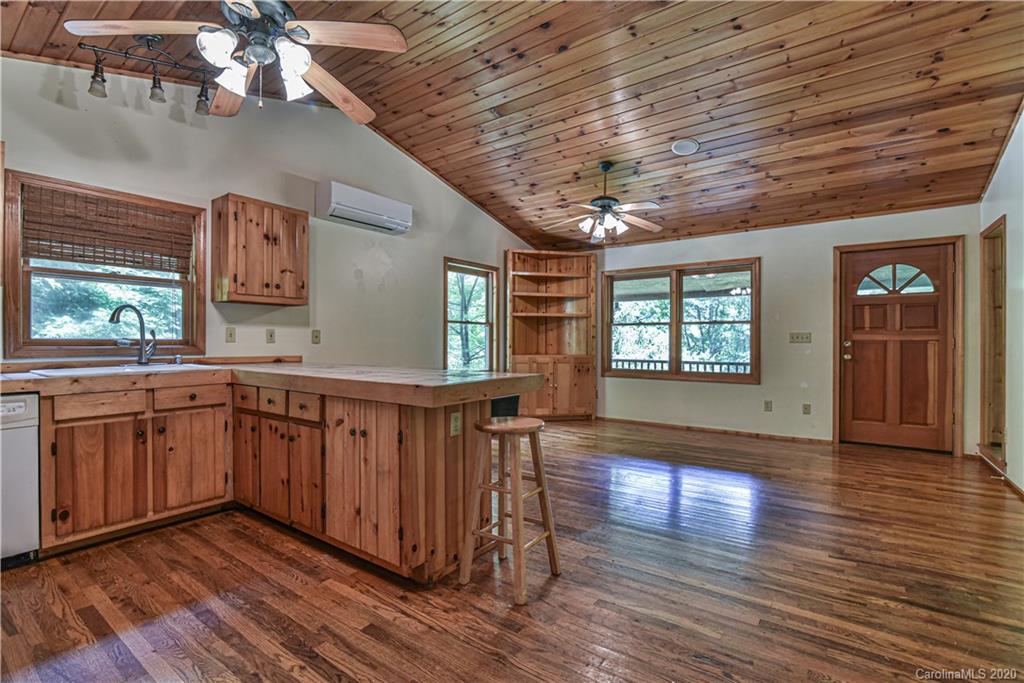 755 Flynn Branch Road Marshall NC 28753