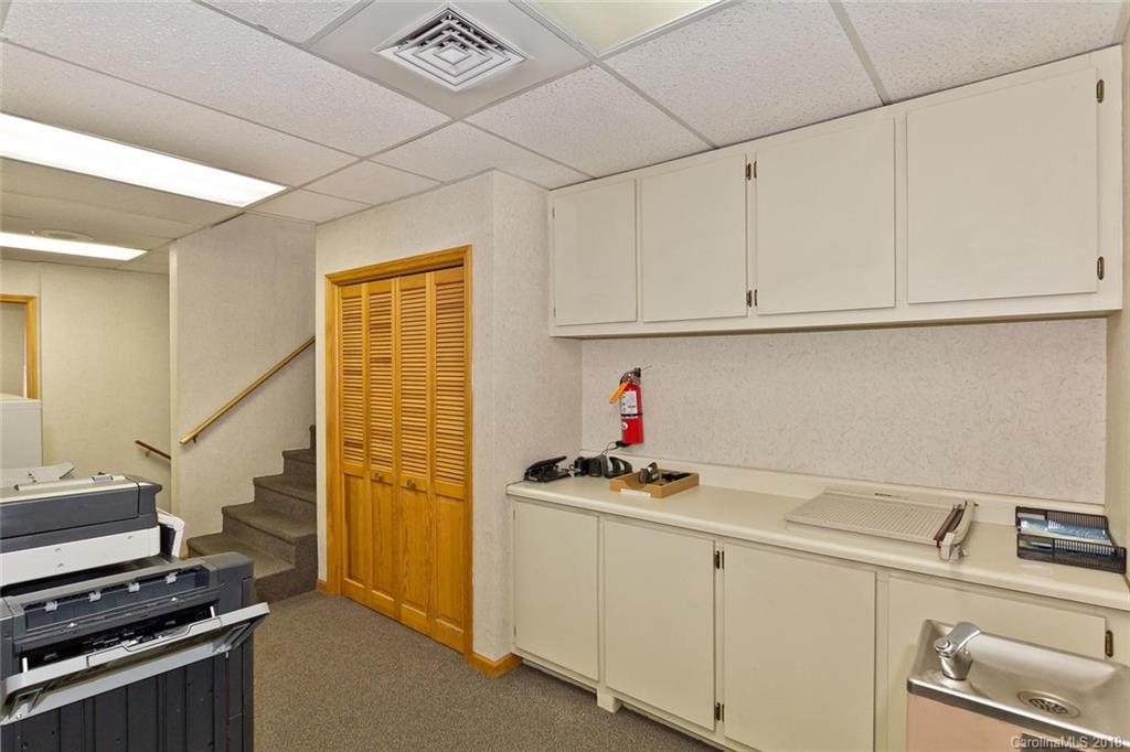 2123 Hendersonville Road Arden NC 28704