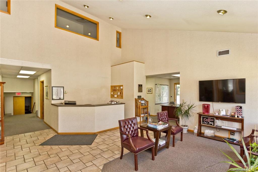 2123 Hendersonville Road Arden NC 28704