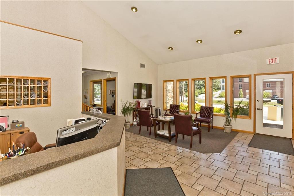 2123 Hendersonville Road Arden NC 28704