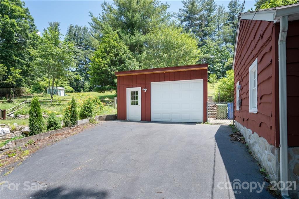 48 White Pine Drive Asheville NC 28805