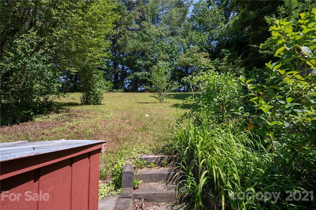 48 White Pine Drive Asheville NC 28805