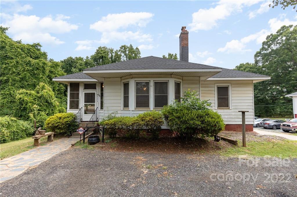 8209 Moores Chapel Road Charlotte NC 28214