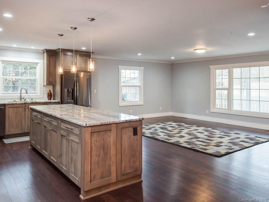 20 Gardenwood Lane Asheville NC 28803