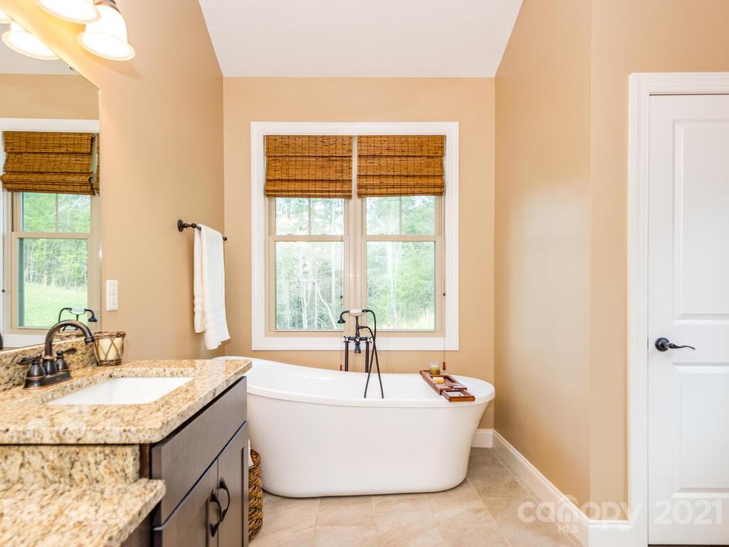 46 Dara Lane Weaverville NC 28787
