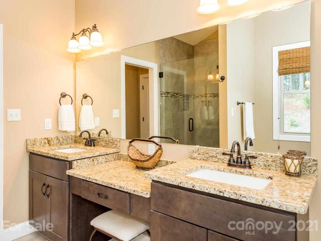 46 Dara Lane Weaverville NC 28787