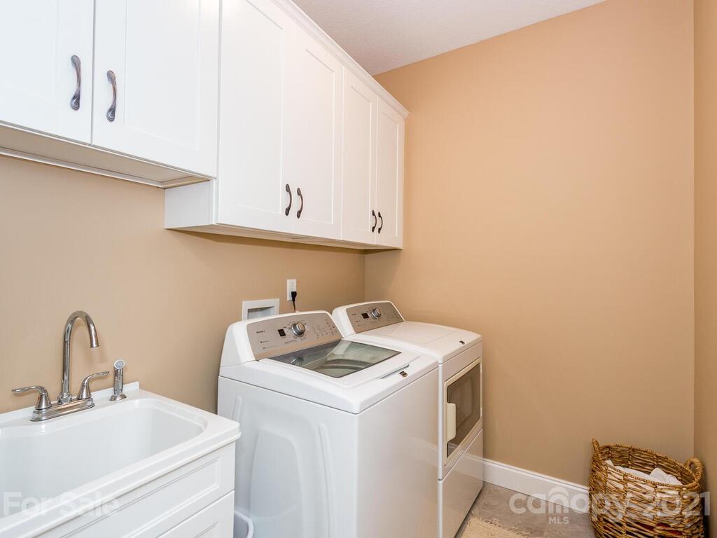 46 Dara Lane Weaverville NC 28787