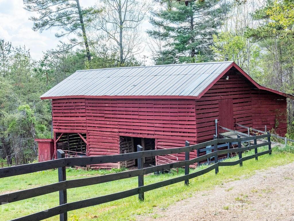46 Dara Lane Weaverville NC 28787