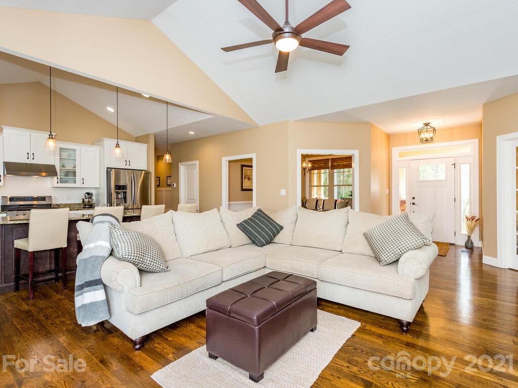 46 Dara Lane Weaverville NC 28787