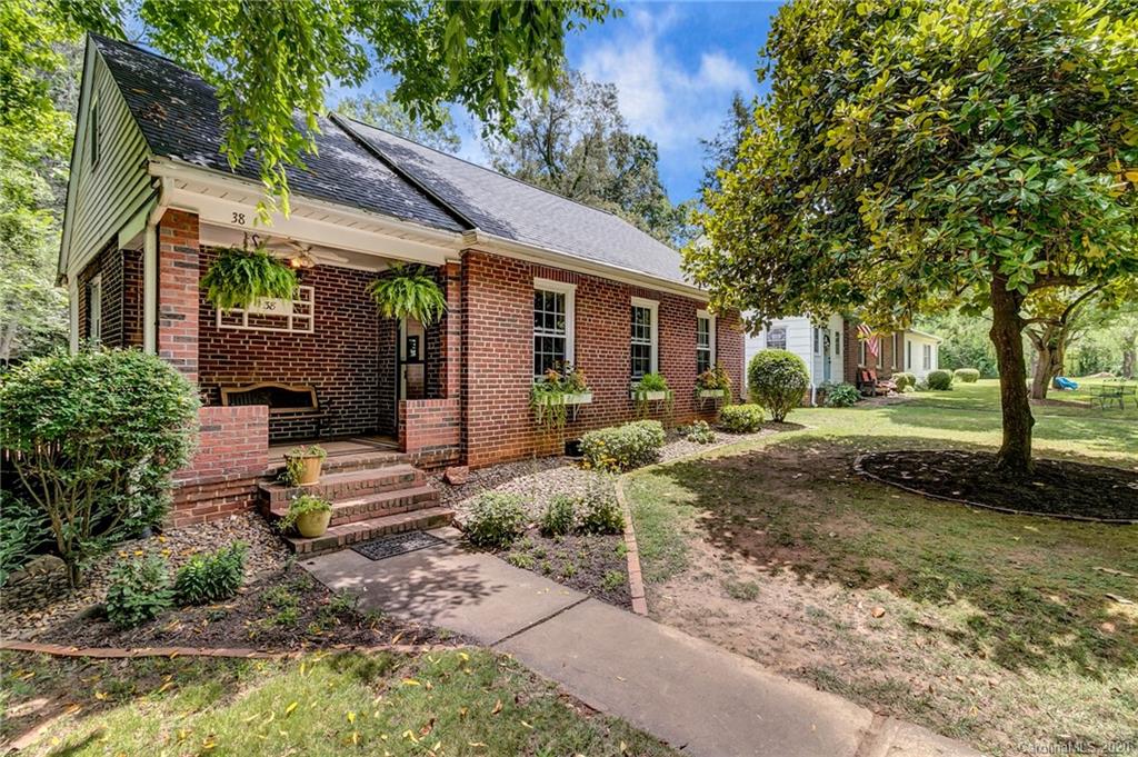 38 Enka Orchard Street Candler NC 28715