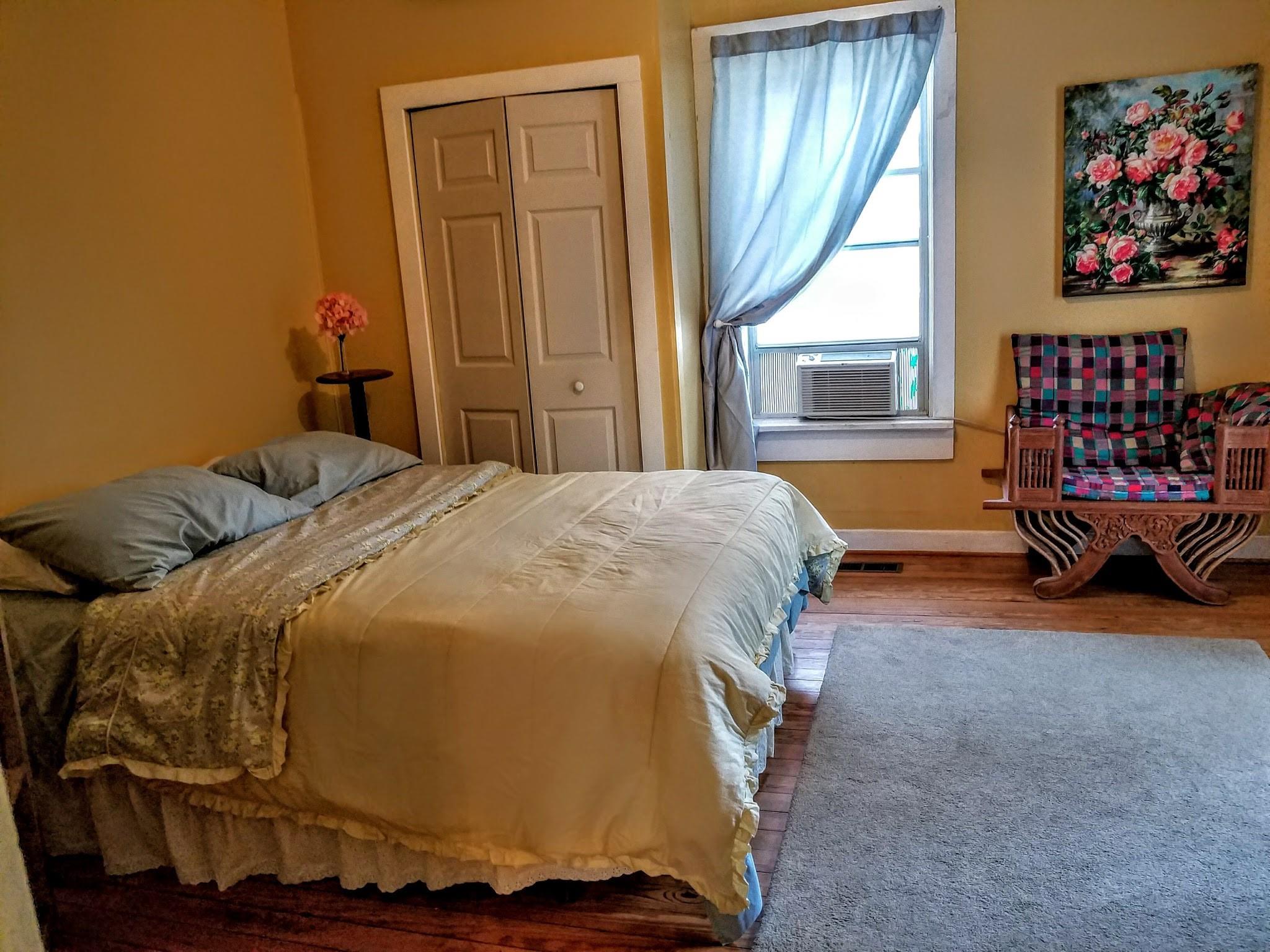 334 Hillside Street Asheville NC 28801