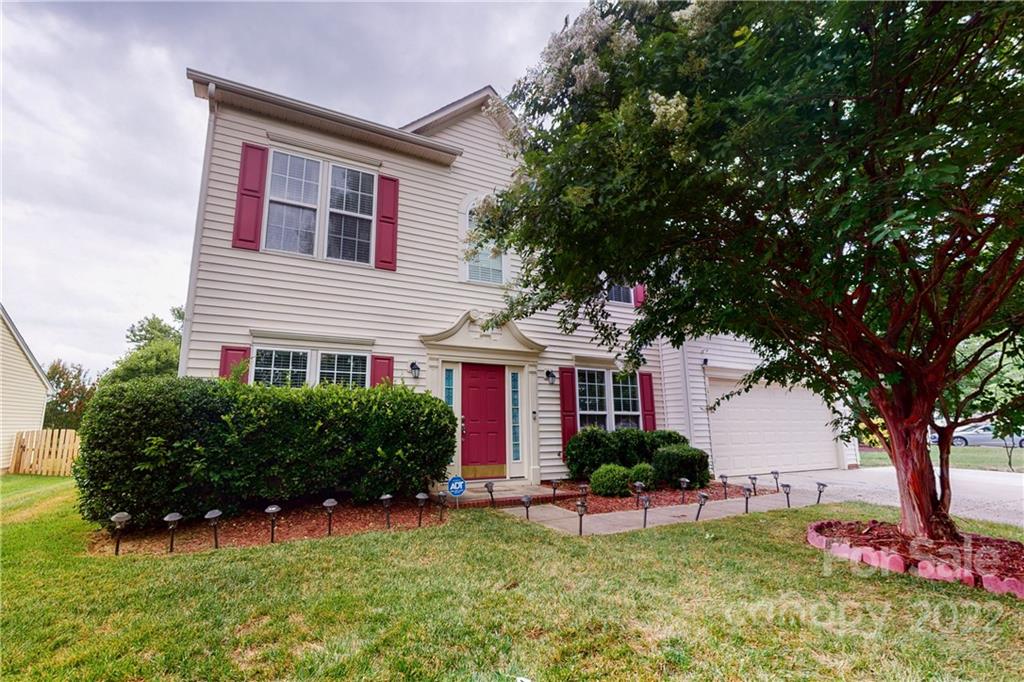 14151 Riding Hill Avenue Charlotte NC 28213