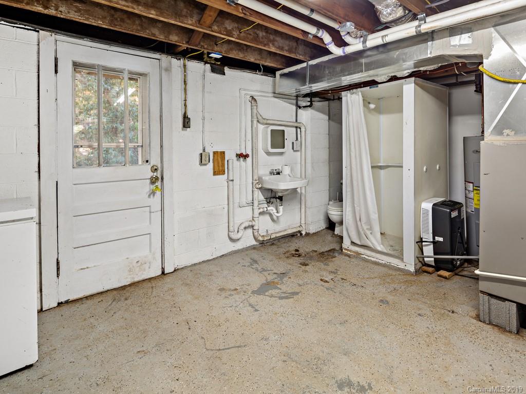 28 Adams Street Asheville NC 28801