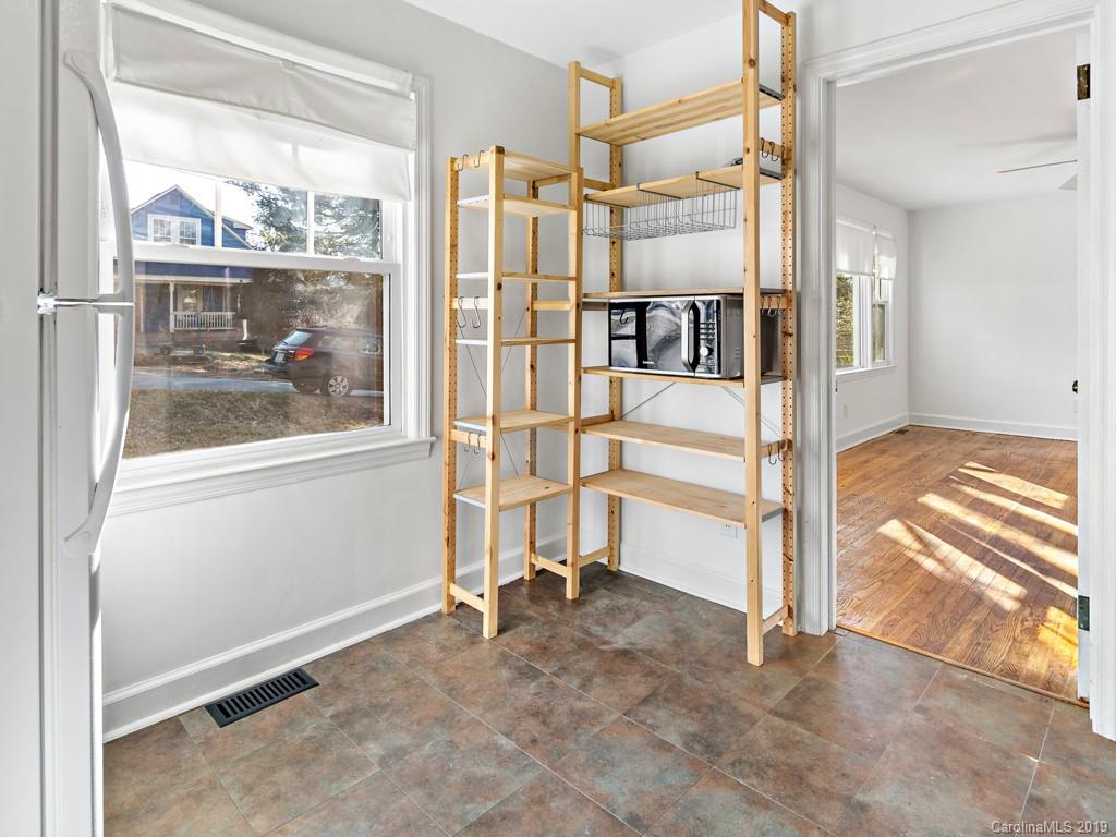 28 Adams Street Asheville NC 28801