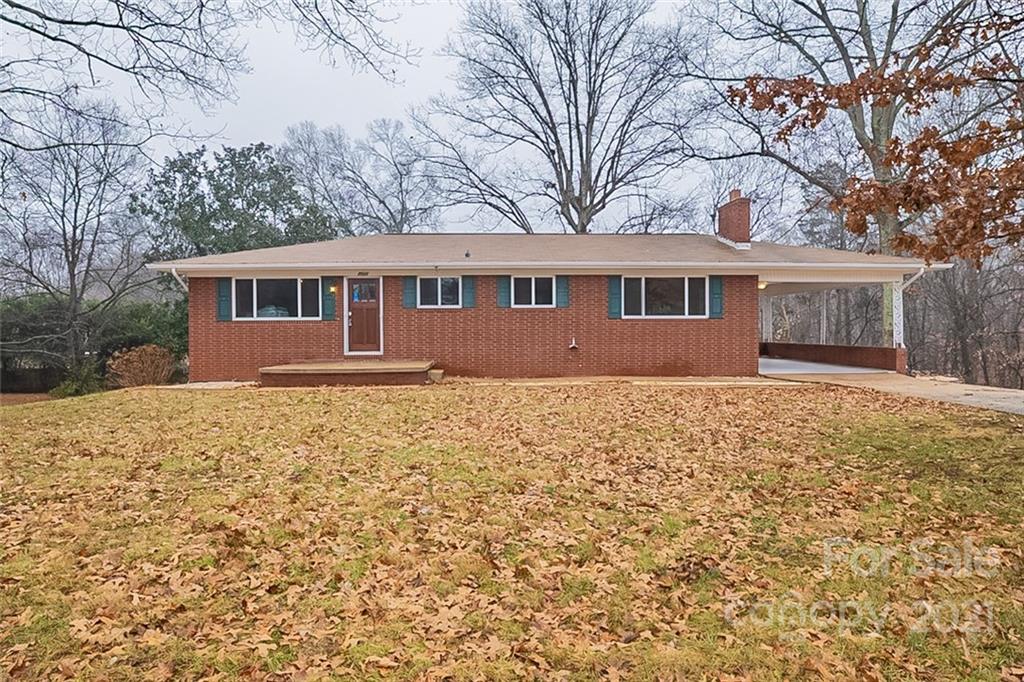 2022 Sandy Avenue Statesville NC 28625