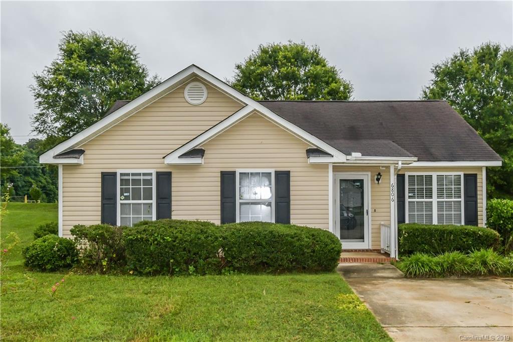 6806 Flaxseed Lane Charlotte NC 28216