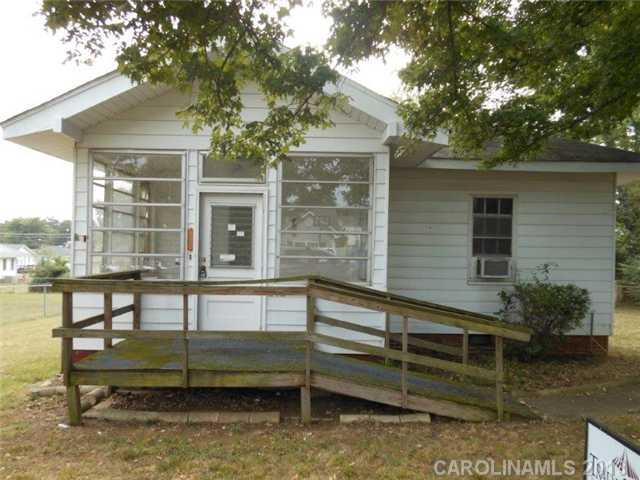 8413 Hammonds Street Charlotte NC 28214