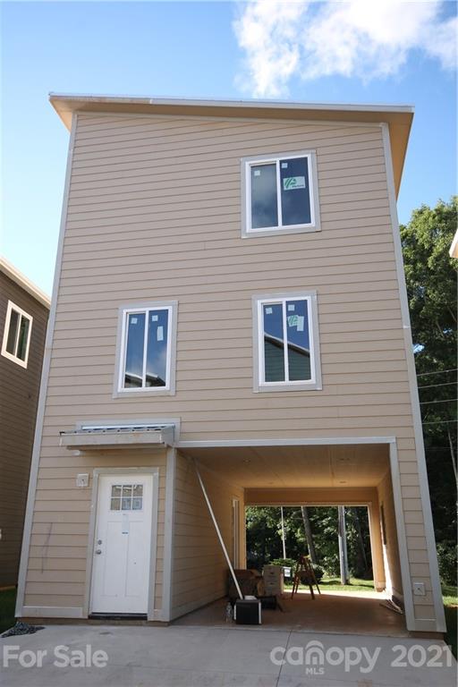10 W Citra Street Arden NC 28704