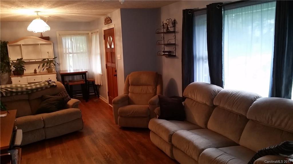 202 Winter Street Swannanoa NC 28778