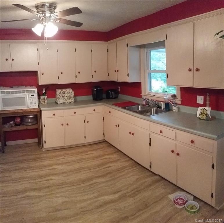 202 Winter Street Swannanoa NC 28778