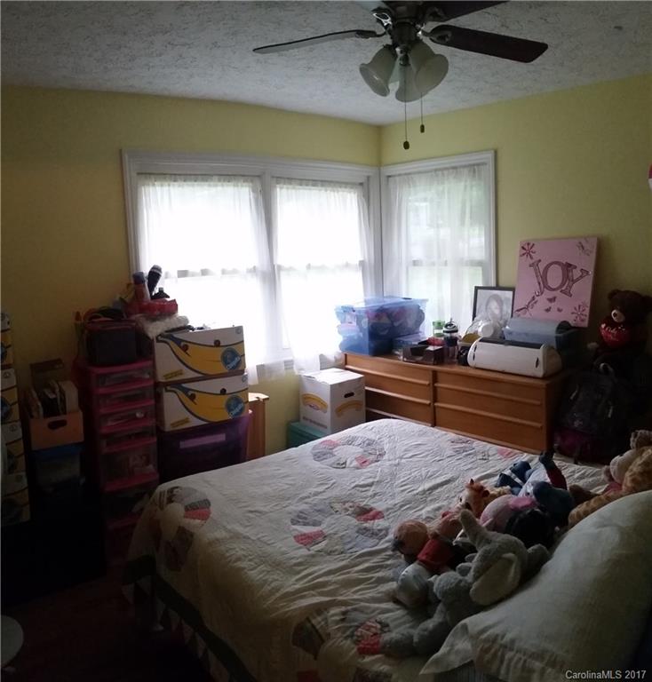 202 Winter Street Swannanoa NC 28778