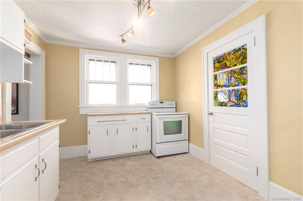 53 Vandalia Avenue Asheville NC 28806