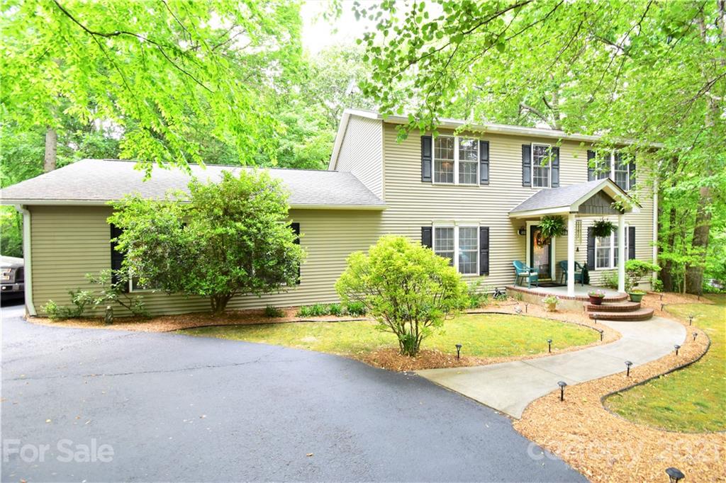 13 Hutchinson Woods Fletcher NC 28732