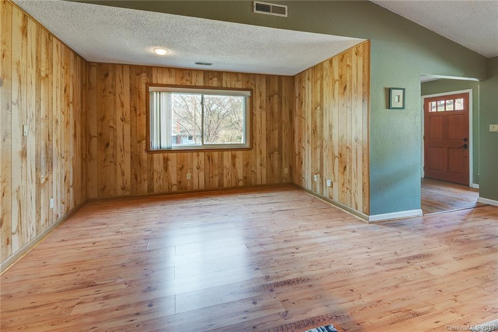 615 Beaverdam Road Asheville NC 28804