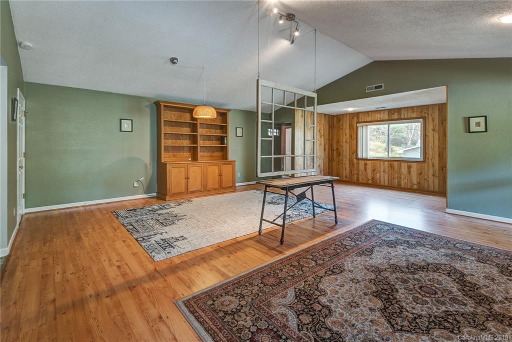 615 Beaverdam Road Asheville NC 28804