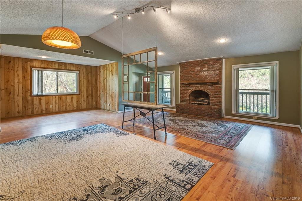 615 Beaverdam Road Asheville NC 28804
