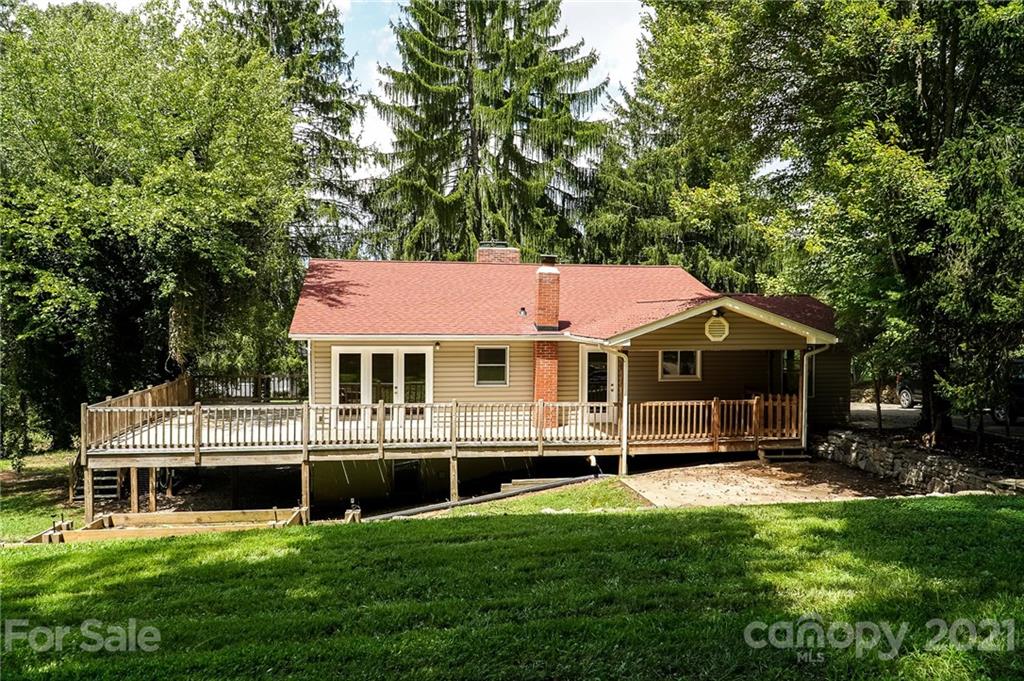 697 Enka Lake Road Candler NC 28715