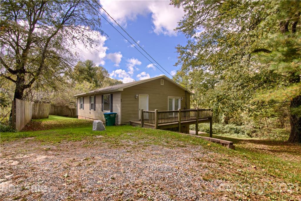88 Church Road Fairview NC 28730