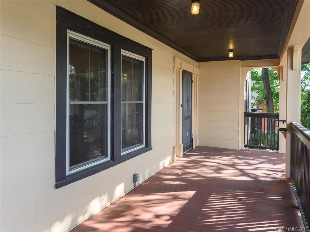 16 Ridgelawn Road Asheville NC 28806