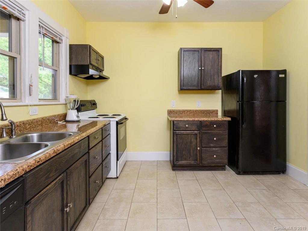 16 Ridgelawn Road Asheville NC 28806