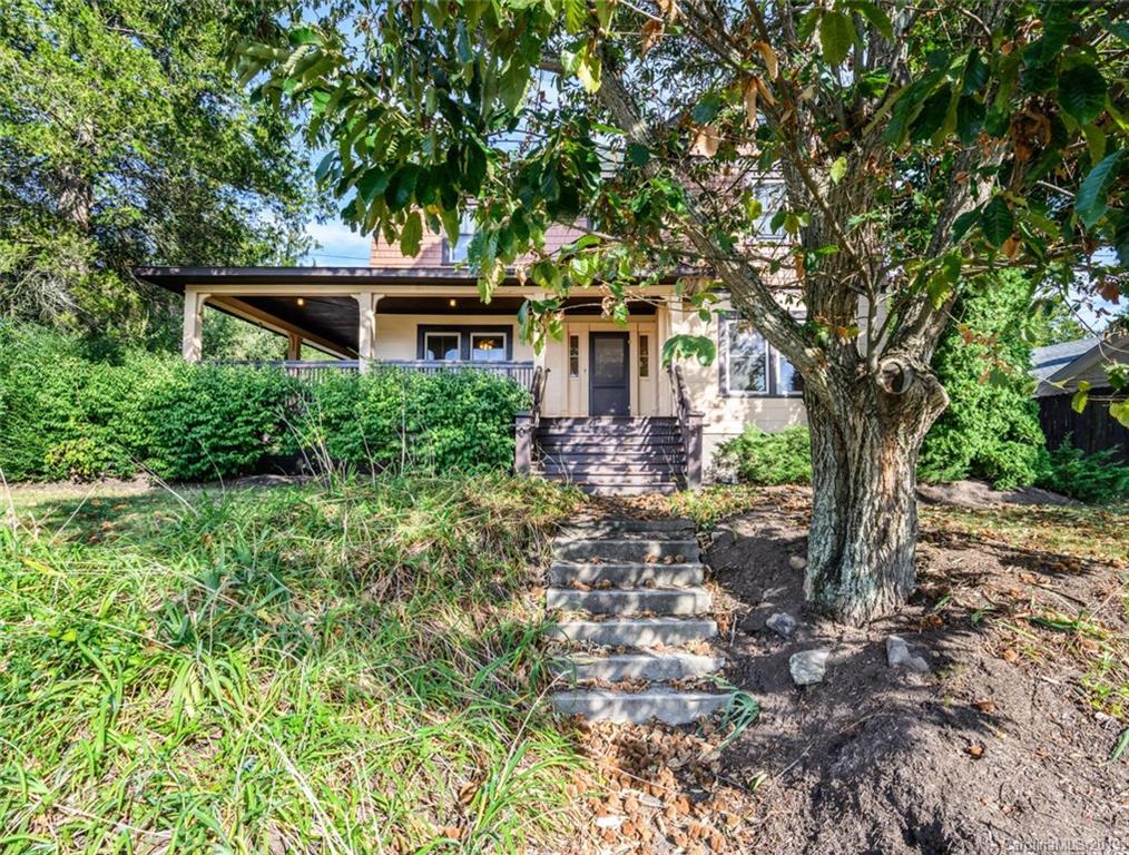 16 Ridgelawn Road Asheville NC 28806
