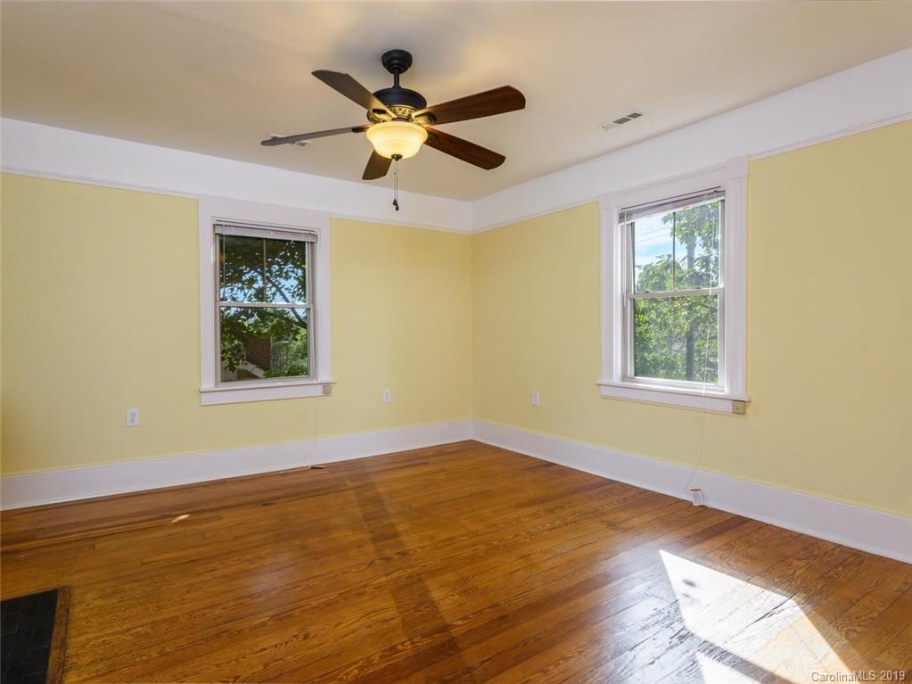 16 Ridgelawn Road Asheville NC 28806