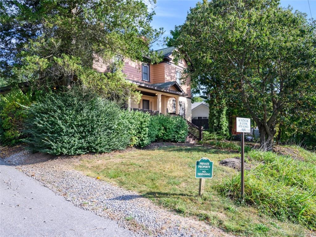 16 Ridgelawn Road Asheville NC 28806