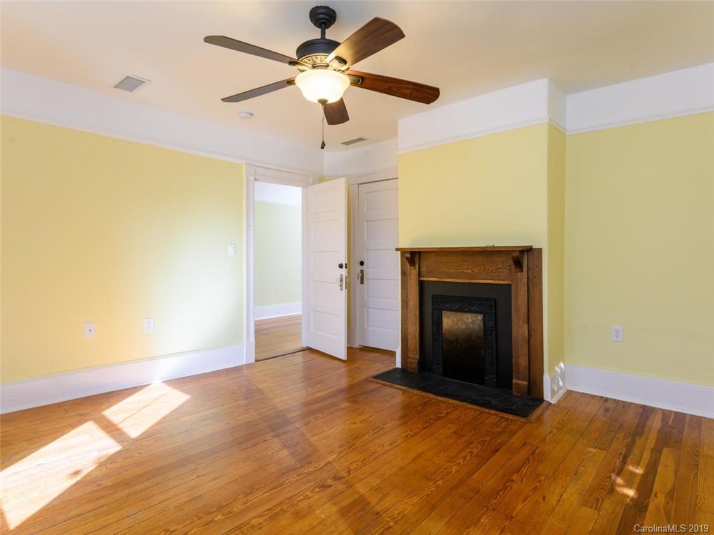 16 Ridgelawn Road Asheville NC 28806