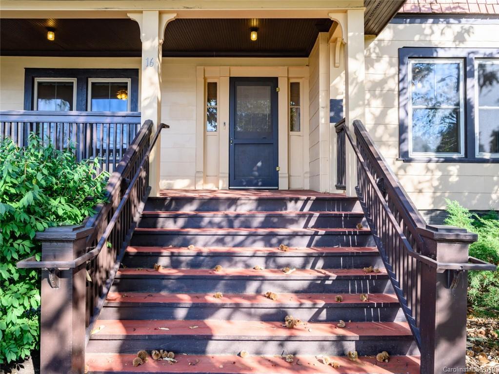 16 Ridgelawn Road Asheville NC 28806