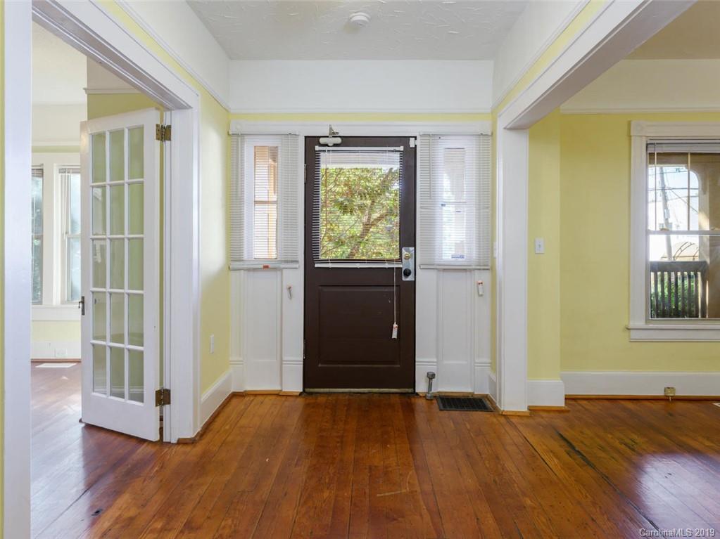 16 Ridgelawn Road Asheville NC 28806