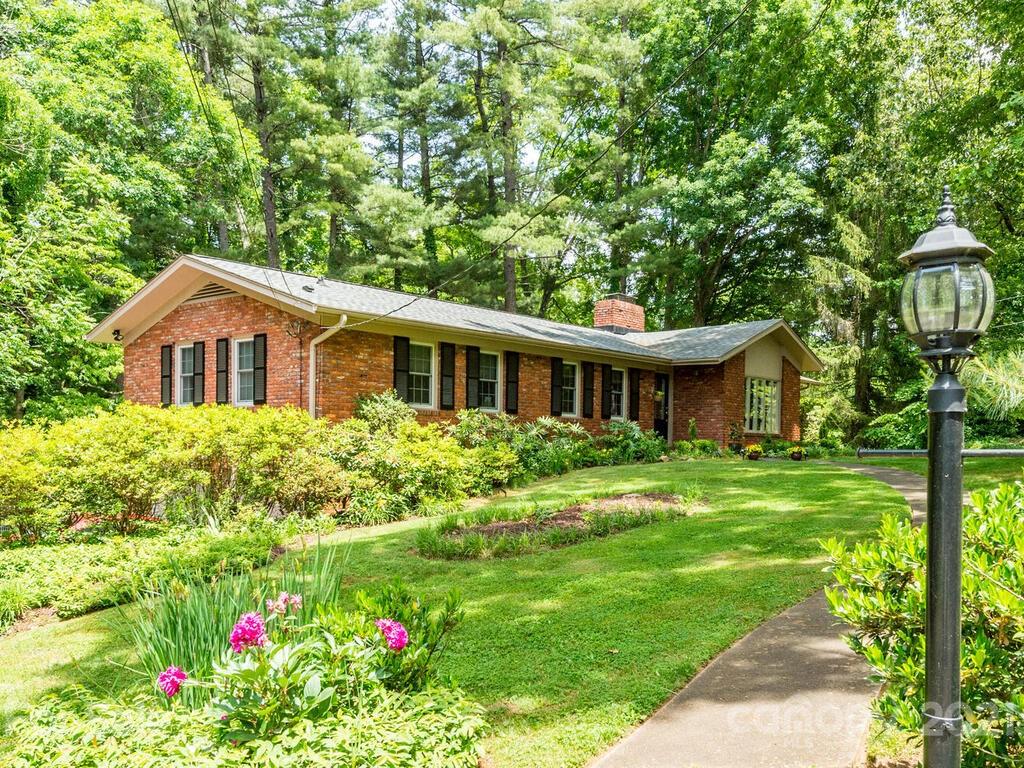 1 E Fox Chase Road Asheville NC 28804