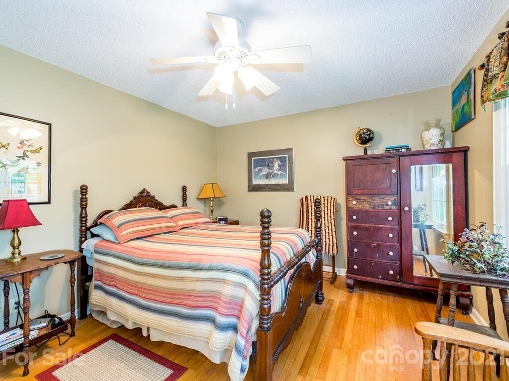 1 E Fox Chase Road Asheville NC 28804