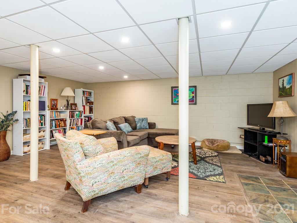 1 E Fox Chase Road Asheville NC 28804