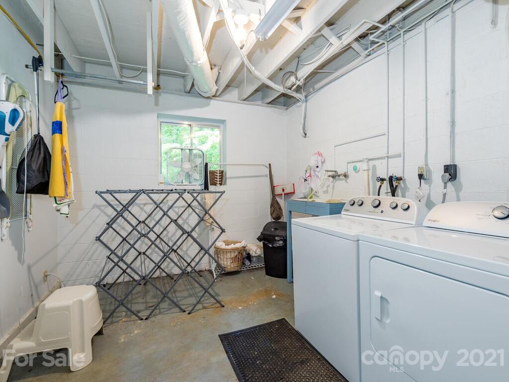 1 E Fox Chase Road Asheville NC 28804