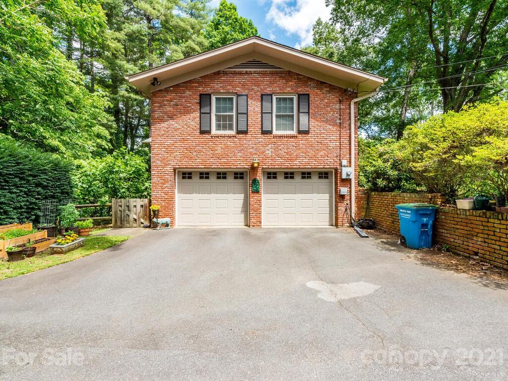 1 E Fox Chase Road Asheville NC 28804