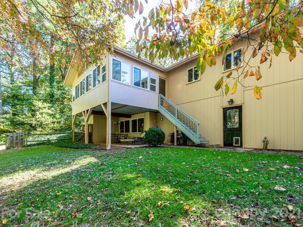 1 E Fox Chase Road Asheville NC 28804