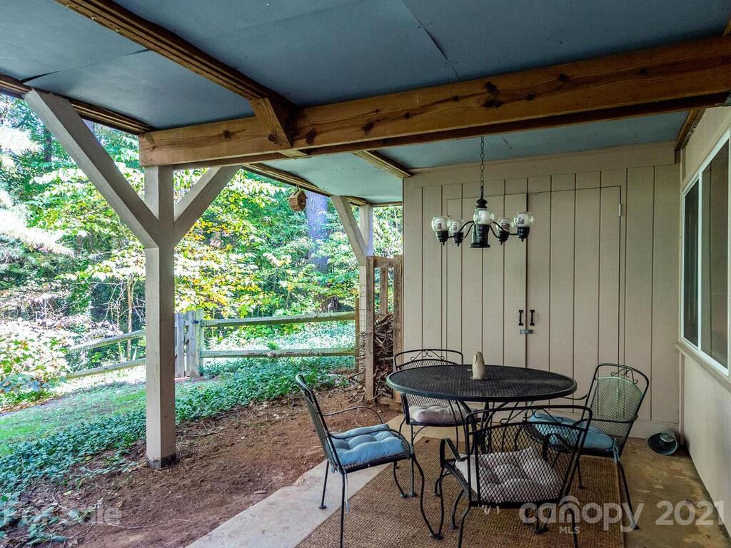 1 E Fox Chase Road Asheville NC 28804