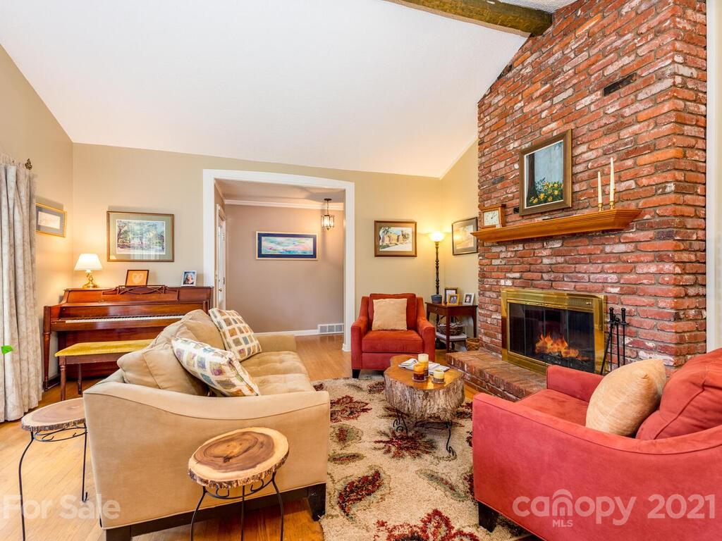 1 E Fox Chase Road Asheville NC 28804